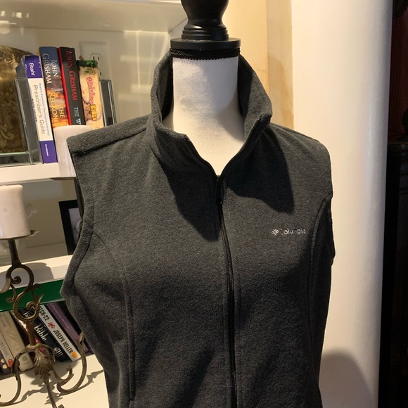 COLUMBIA WOMENS GRAY VEST SIZE LARGE - Picture 5 of 9